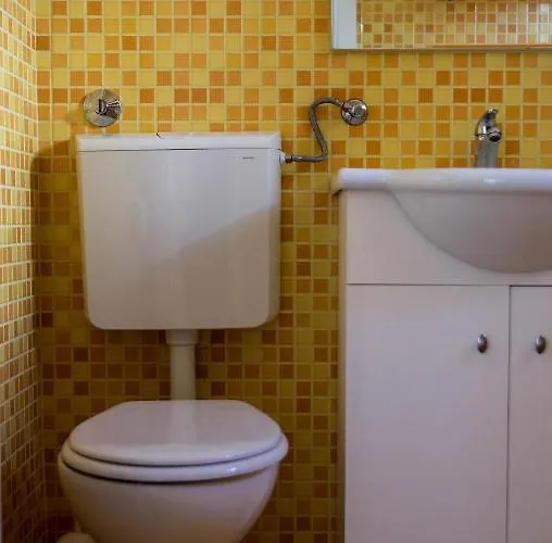 Karla * Rogoznica (Sibenik-Knin)